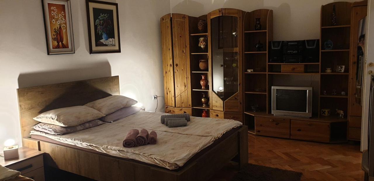 Apartamento Trosoban stan u Zenici Zenica Exterior foto