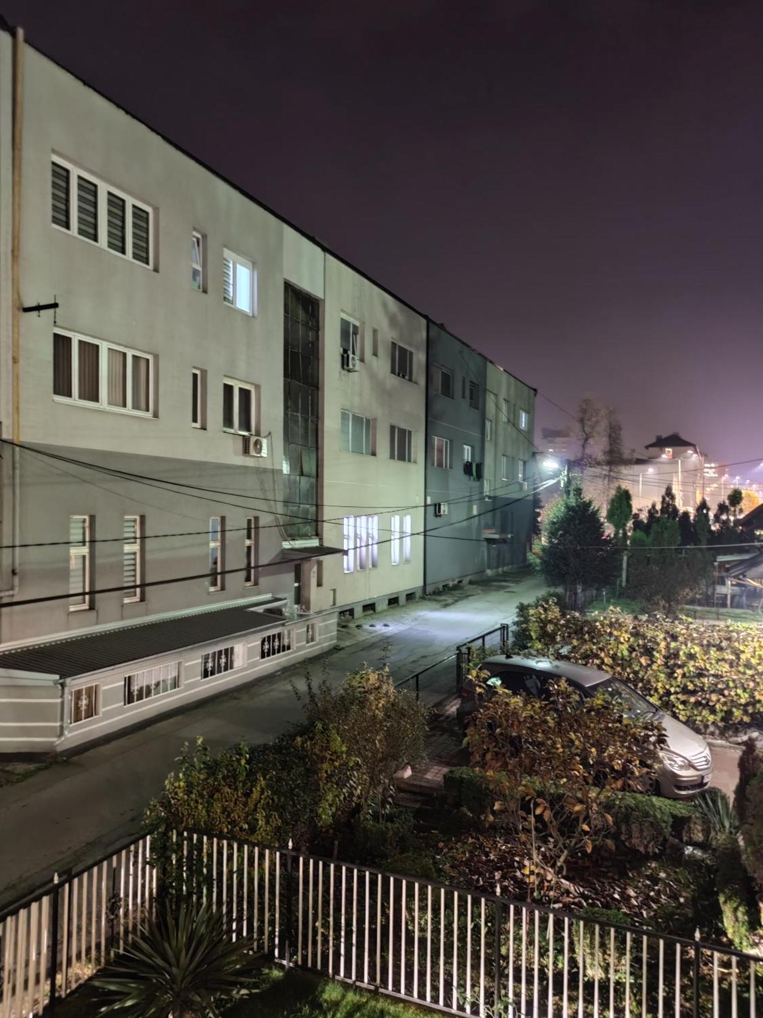 Apartamento Trosoban stan u Zenici Zenica Exterior foto