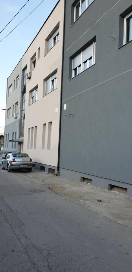 Apartamento Trosoban stan u Zenici Zenica Exterior foto